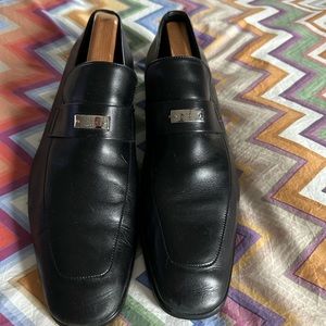 Rarely worn Gucci slip-on dress shoes.